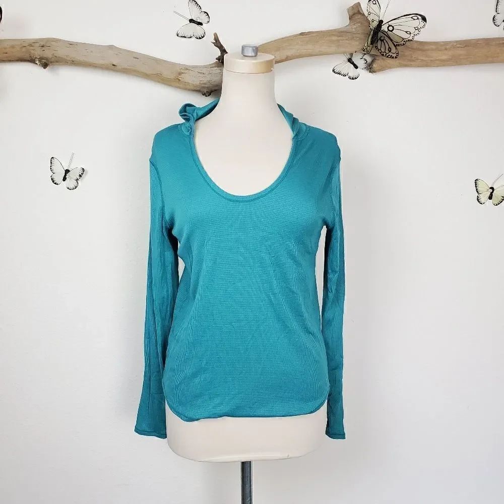 Lucy turquoise fitted thin hoodie